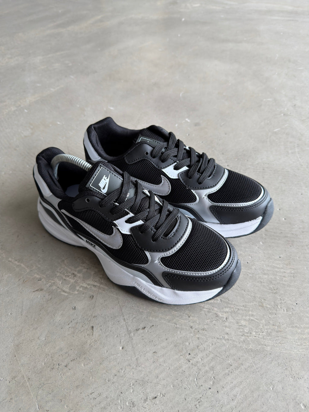 Nike Air Monarch Siyah
