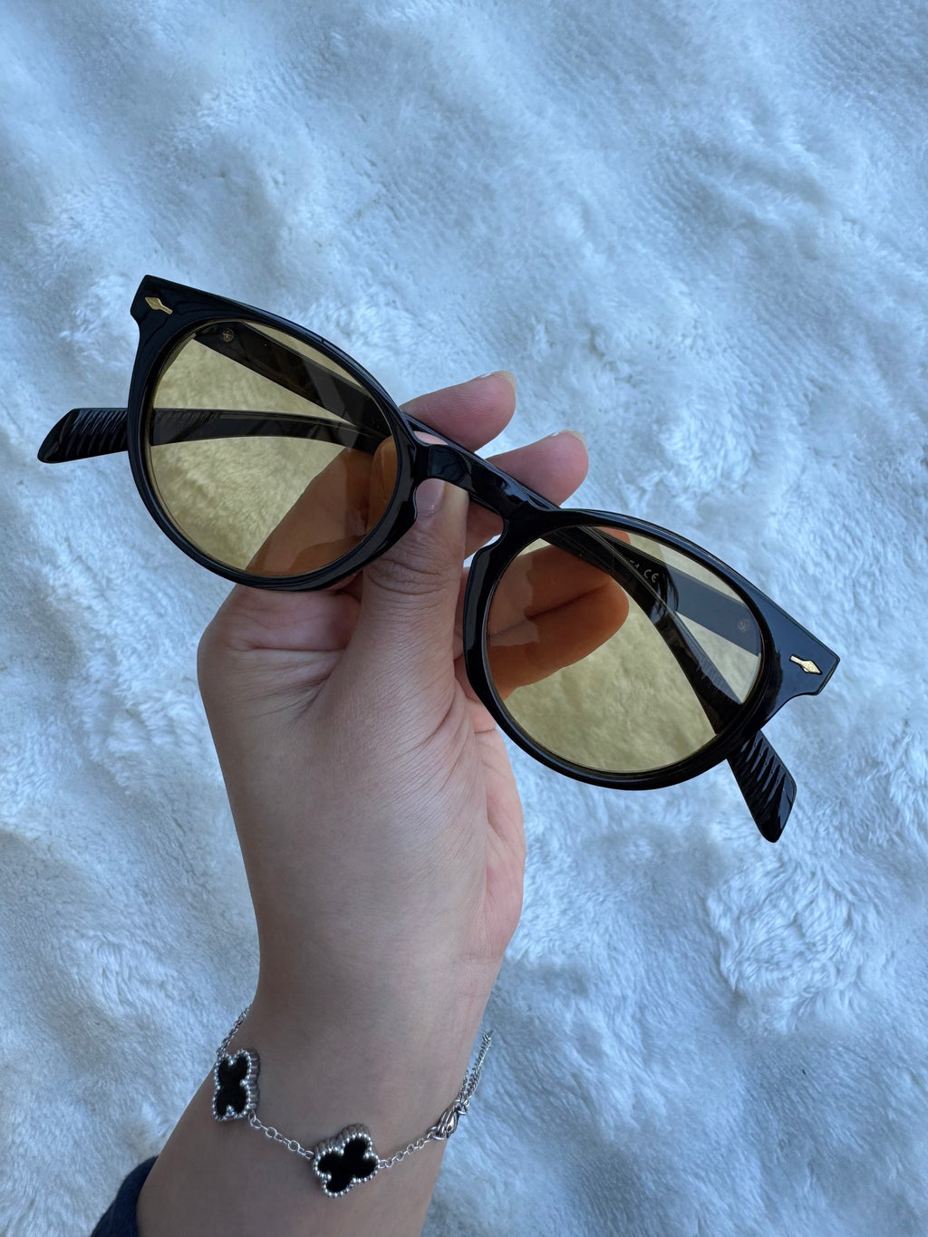 tinted oval 4033